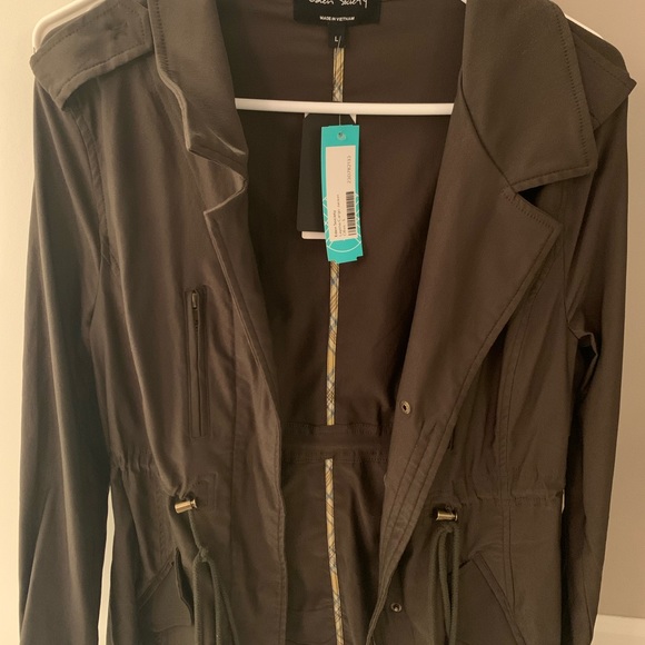 Women’s Army Green Jacket/Blazer - Picture 2 of 6